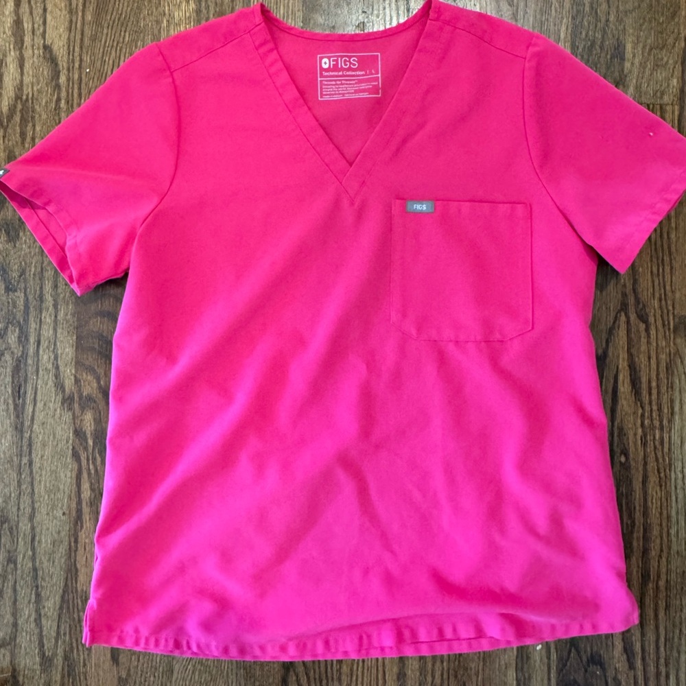 Pink scrub top EUC